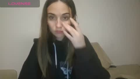 Flor online show from June 15, 2026, 4:25 am