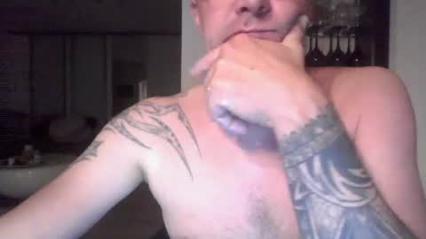 Snapshot of tom797979tom chatting on June 13, 2026, 2:20 am tom797979tom online show from June 13, 2026, 2:20 am