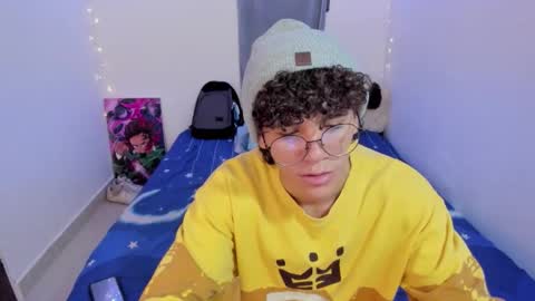 Tom Blue online show from March 6, 2026, 1:02 am