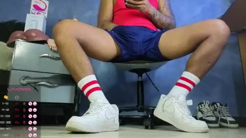 Tom online show from April 22, 2026, 4:26 am