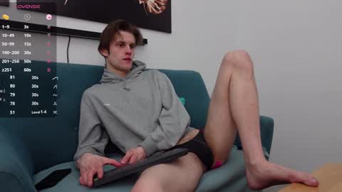 tom online show from January 30, 2025, 11:02 pm