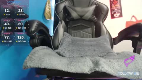 tom_kio online show from January 27, 2025, 8:17 pm