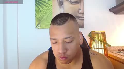 Tom muscle1 online show from March 9, 2025, 12:20 pm