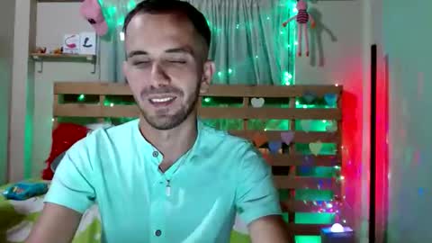 tomas gerauld. make me happy with 10000 tokens online show from February 7, 2026, 2:59 am