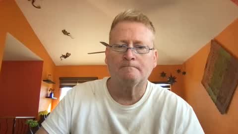 Hola online show from March 12, 2025, 4:13 pm