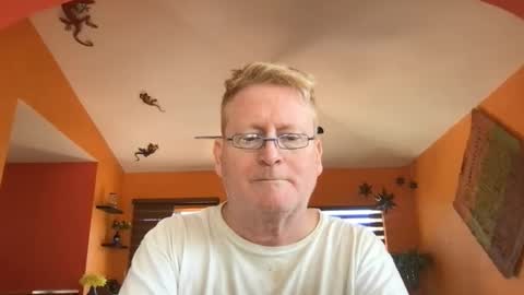 Hola online show from February 25, 2026, 4:49 pm