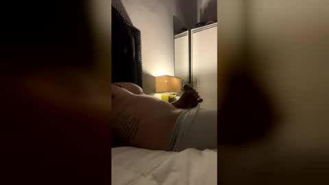 Snapshot of tomassshelby chatting on March 22, 2026, 4:05 am tomassshelby online show from March 22, 2026, 4:05 am