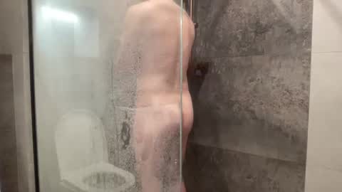 tomaszjager01 online show from February 18, 2025, 11:19 pm