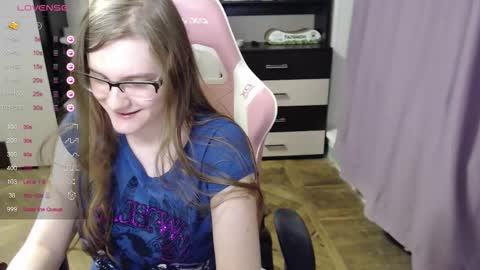 tomato_tease online show from November 13, 2025, 4:17 pm