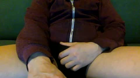 tombi125 online show from February 11, 2025, 5:50 pm