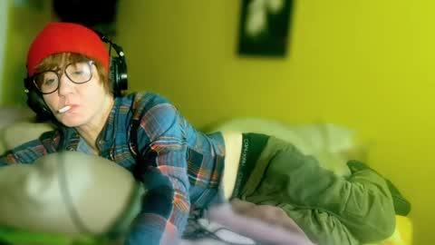 tomboy_titties online show from February 6, 2025, 9:43 am