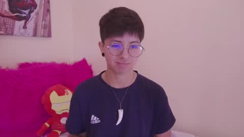 Snapshot of tomboy_tommy chatting on August 1, 2026, 2:11 am Tommy online show from August 1, 2026, 2:11 am