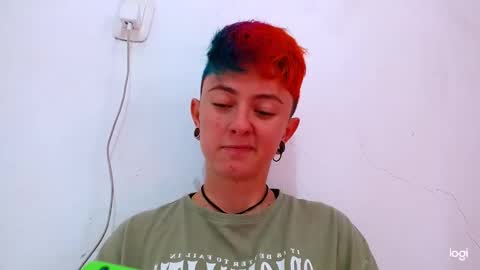 Blue online show from February 8, 2025, 4:57 pm