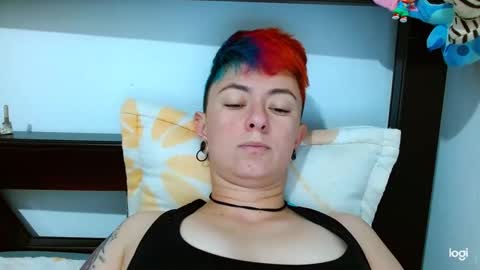 Blue online show from February 9, 2025, 6:05 pm