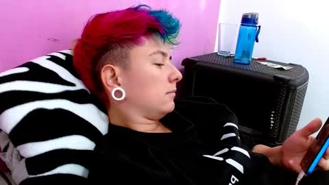 Blue online show from September 29, 2025, 8:24 pm