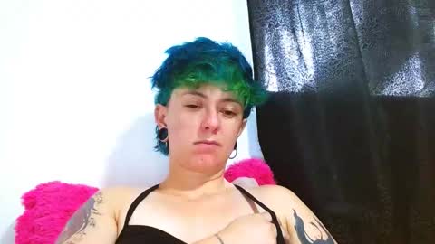 Blue online show from April 15, 2026, 7:32 pm