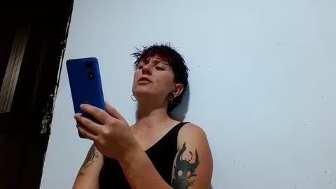 Snapshot of tomboyblue chatting on May 2, 2026, 12:48 am Blue online show from May 2, 2026, 12:48 am