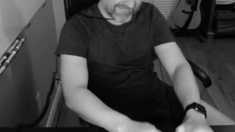 tombrockmoen2 online show from January 5, 2025, 5:41 am