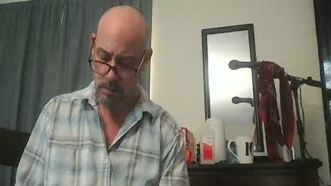 Snapshot of tomcatsawyer chatting on July 9, 2026, 10:52 am sirmuggsalot online show from July 9, 2026, 10:52 am