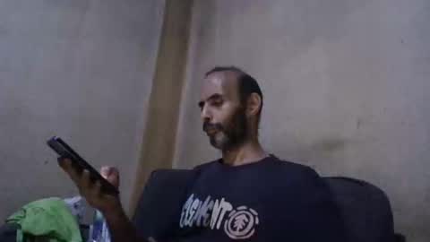 to me liviathan online show from December 2, 2025, 7:31 pm