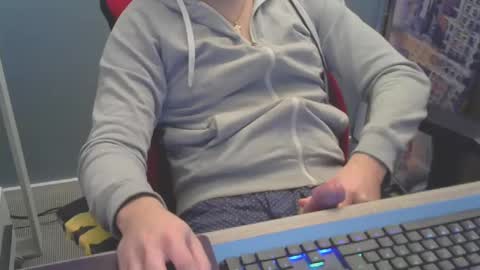 tomin3m online show from December 20, 2024, 7:39 pm