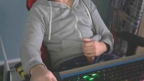 tomin3m online show from December 30, 2024, 12:31 pm