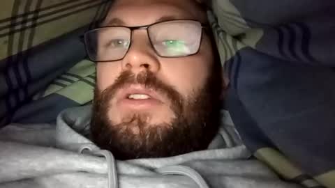 Snapshot of tomlaw1991 chatting on February 1, 2026, 10:41 pm tomlaw1991 online show from February 1, 2026, 10:41 pm