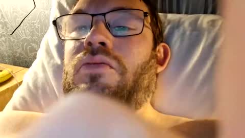 Snapshot of tomlaw1991 chatting on March 28, 2026, 5:40 am tomlaw1991 online show from March 28, 2026, 5:40 am