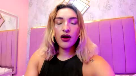   online show from December 3, 2025, 7:12 pm