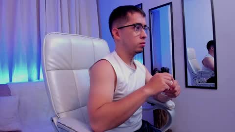 Tomas online show from April 17, 2026, 11:24 am