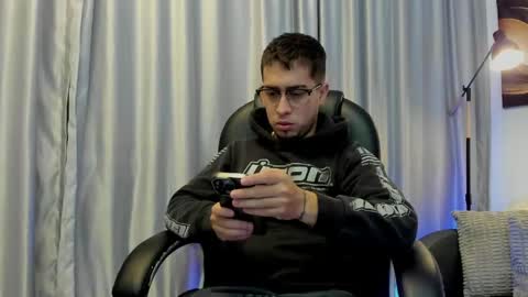 Tomas online show from April 21, 2026, 10:54 am