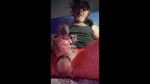 tommgunn25 online show from April 23, 2026, 6:25 am