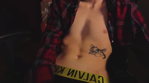 Tommie online show from November 28, 2025, 5:43 am