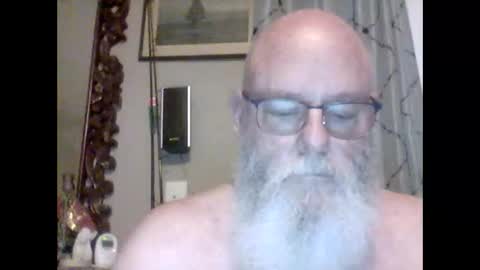 Tommie online show from September 26, 2025, 11:14 am