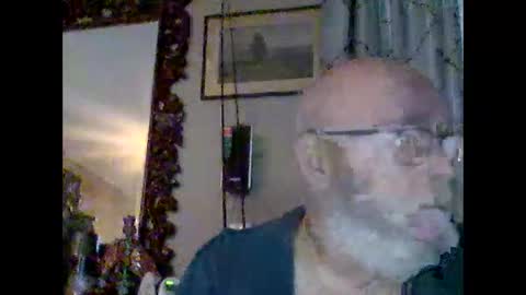 Tommie online show from December 15, 2025, 12:31 pm