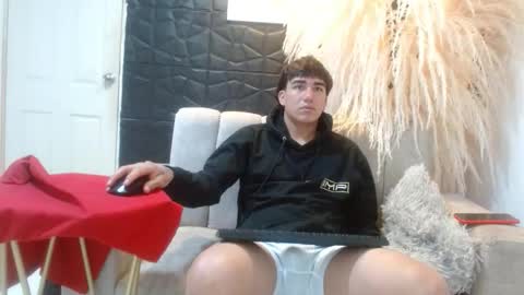 tommy160920 online show from December 5, 2025, 1:31 pm