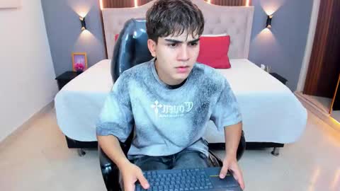 Tommy  online show from January 8, 2026, 3:20 am