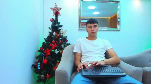 Tommy  Scott online show from November 29, 2025, 11:24 am