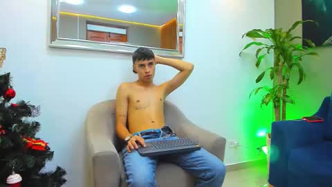 Tommy  Scott online show from December 2, 2025, 11:26 am