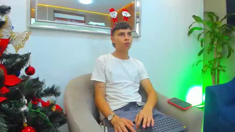 Tommy  Scott online show from December 5, 2025, 11:41 am