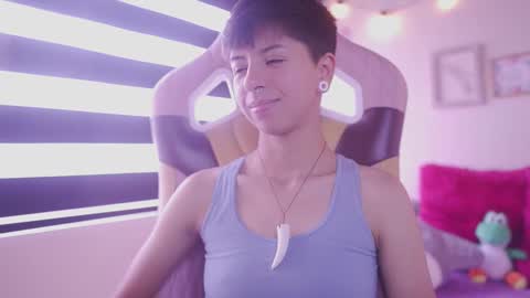 Blue  online show from March 7, 2025, 4:22 pm