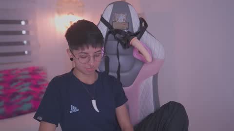 Blue  online show from September 16, 2025, 1:39 am