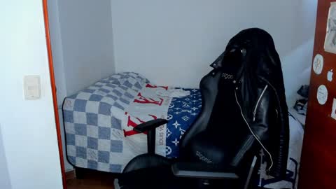 Twitter BreddTommy IG tommy bredd online show from January 16, 2025, 9:40 pm