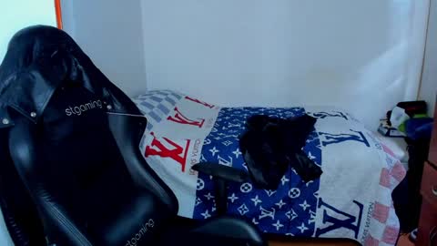 Twitter BreddTommy IG tommy bredd online show from January 28, 2025, 9:40 pm