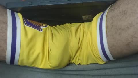   Thomas    online show from April 10, 2026, 11:20 pm