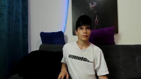 Snapshot of tommy_carlos chatting on February 28, 2025, 11:56 pm online show from February 28, 2025, 11:56 pm