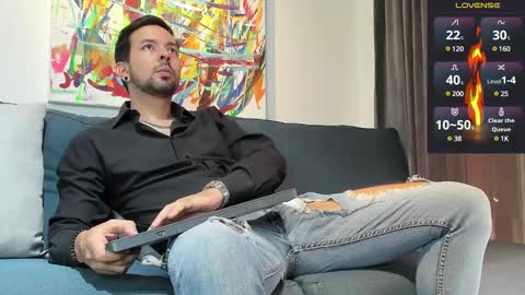 tommy_raym0ndg online show from December 18, 2024, 7:52 pm