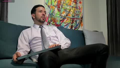 tommy_raym0ndg online show from January 11, 2025, 7:05 pm