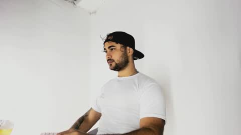 tommy_sccott online show from October 22, 2025, 11:04 pm