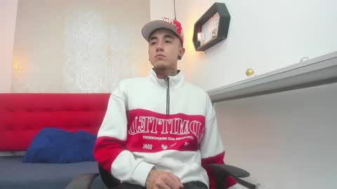 tommy_will online show from December 23, 2025, 3:48 am